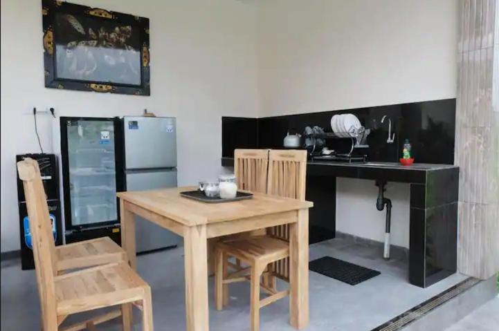 Rara Guesthouse Canggu Εξωτερικό φωτογραφία
